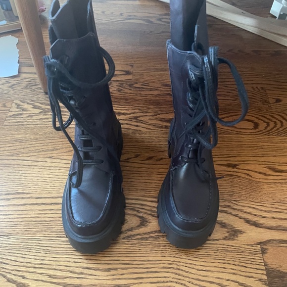 Free People Jones Lug Sole Lace Up Boots (Black) - Women's US 7 - Picture 7 of 9